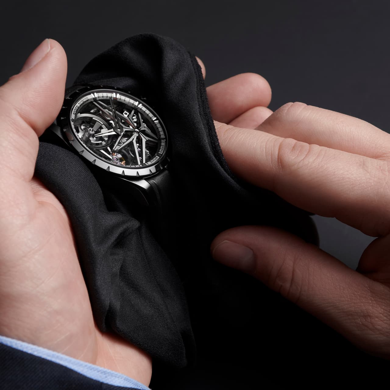 品質檢測交付 - ROGER DUBUIS 維修完成品質檢測